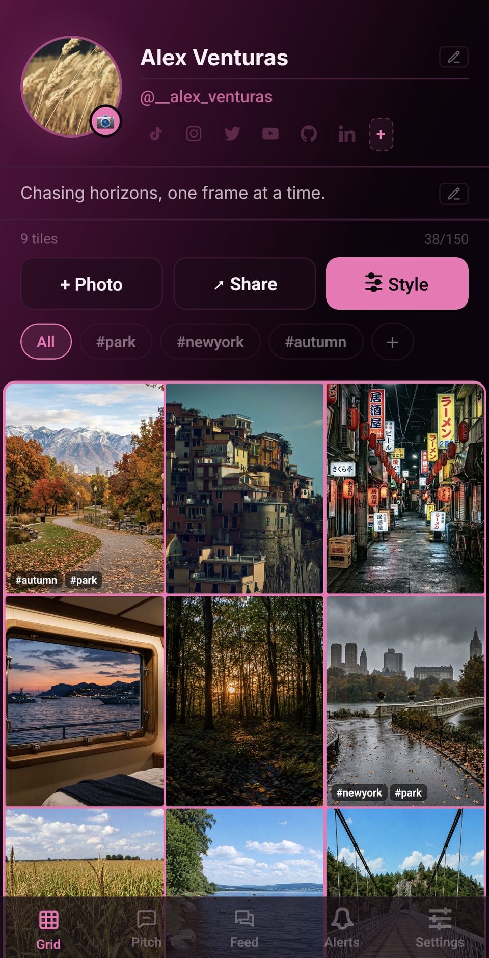 Kromacat — personalized grid, Magenta theme